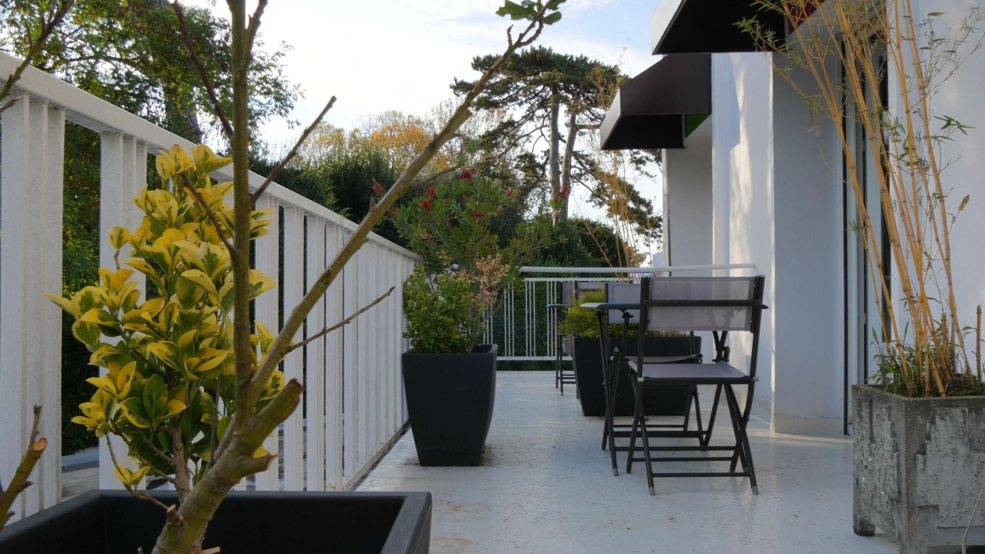 Hotel Savary La Rochelle  Exterior foto