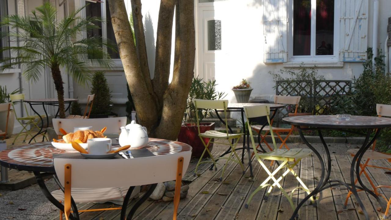 Hotel Savary La Rochelle  Exterior foto